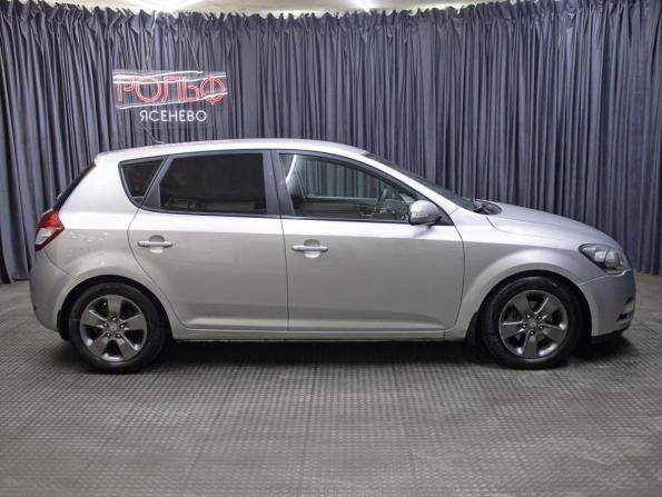 Kia Ceed I Рестайлинг с пробегом 2010 года, цена 679 000 рублей, 265000 км, хэтчбек, Автокод Объявления