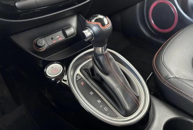 Kia Soul II Рестайлинг с пробегом 2018 года, цена 1 785 000 рублей, 34234 км, хэтчбек, Автокод Объявления