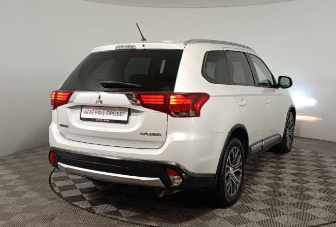 Mitsubishi Outlander III Рестайлинг 2 с пробегом 2016 года, цена 1 820 000 рублей, 142312 км, внедорожник, Автокод Объявления
