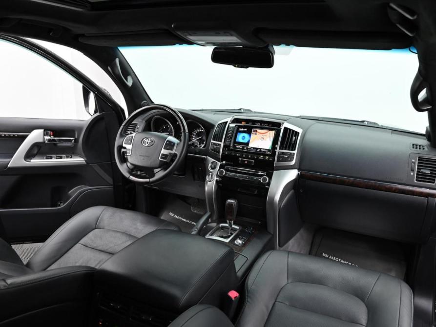 Toyota Land Cruiser 200 Series Рестайлинг 1 Москва  - изображение 5