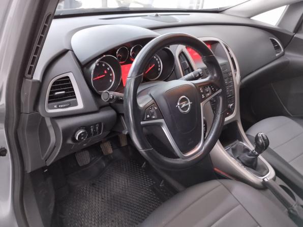 Opel Astra J с пробегом 2011 года, цена 780 000 рублей, 146953 км, хэтчбек, Автокод Объявления