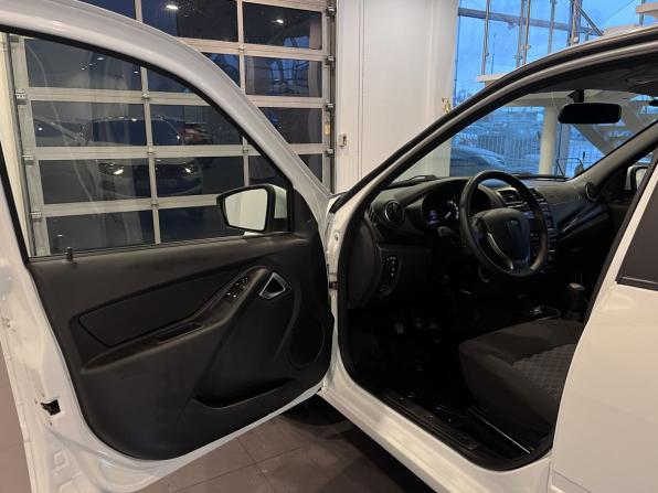 Lada (ВАЗ) Granta I Рестайлинг с пробегом 2024 года, цена 1 080 000 рублей, 2929 км, лифтбек, Автокод Объявления