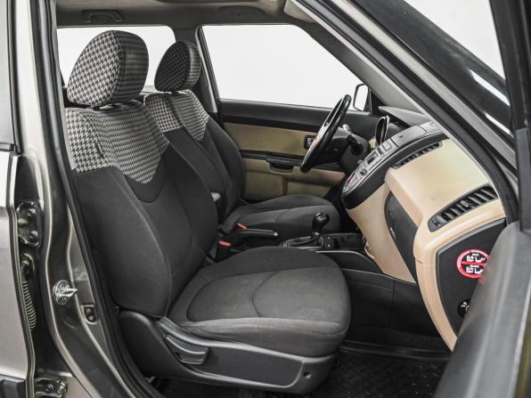 Kia Soul I Рестайлинг с пробегом 2013 года, цена 998 000 рублей, 134871 км, хэтчбек, Автокод Объявления