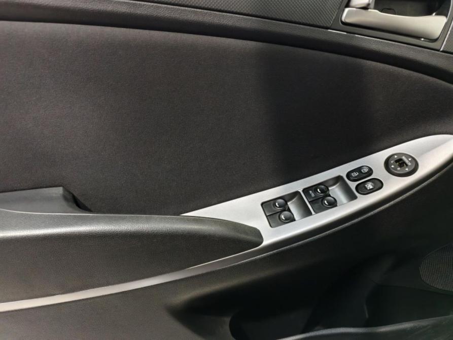 Hyundai Solaris I Рестайлинг Курск  - изображение 15