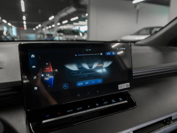 Toyota Corolla Cross I Рестайлинг с пробегом 2025 года, цена 3 750 000 рублей, 25 км, внедорожник, Автокод Объявления