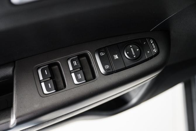 Kia Sportage IV Рестайлинг с пробегом 2021 года, цена 2 450 000 рублей, 86502 км, внедорожник, Автокод Объявления