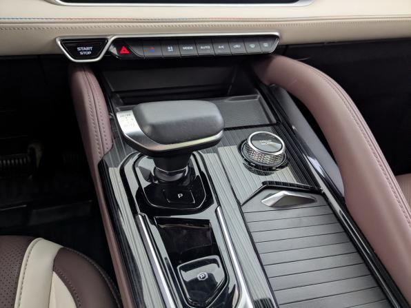 Geely Monjaro I с пробегом 2024 года, цена 3 600 000 рублей, 35500 км, внедорожник, Автокод Объявления