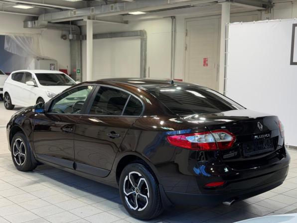 Renault Fluence I Рестайлинг с пробегом 2014 года, цена 749 000 рублей, 221131 км, седан, Автокод Объявления