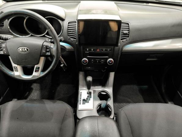 Kia Sorento II Рестайлинг с пробегом 2012 года, цена 1 250 000 рублей, 260129 км, внедорожник, Автокод Объявления