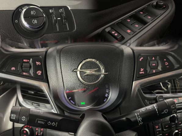 Opel Mokka I с пробегом 2014 года, цена 1 080 000 рублей, 173285 км, внедорожник, Автокод Объявления