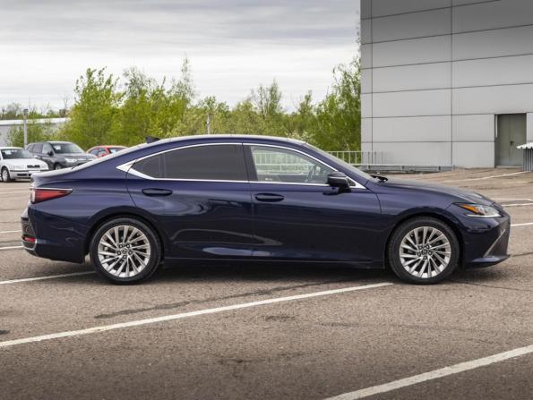 Lexus ES VII с пробегом 2019 года, цена 3 599 000 рублей, 120000 км, седан, Автокод Объявления