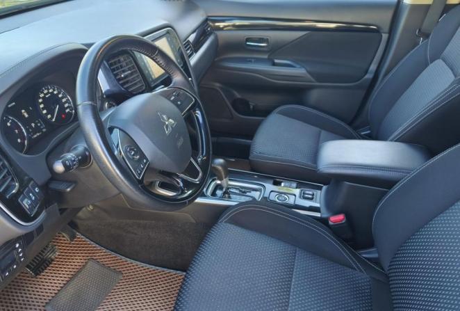 Mitsubishi Outlander III Рестайлинг 3 с пробегом 2020 года, цена 2 220 000 рублей, 119417 км, внедорожник, Автокод Объявления