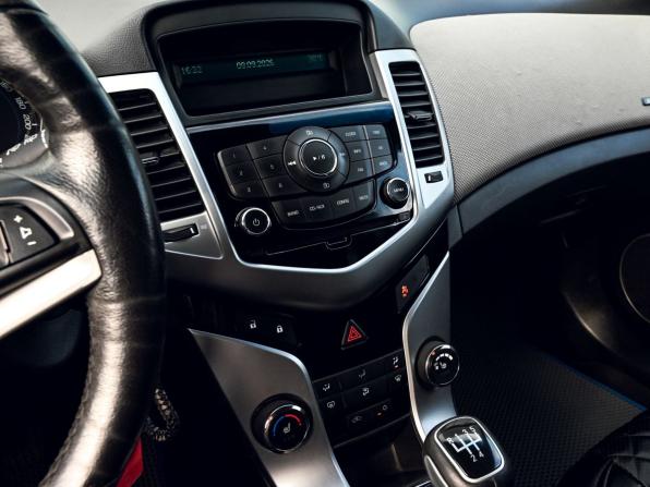 Chevrolet Cruze I с пробегом 2012 года, цена 749 000 рублей, 133883 км, хэтчбек, Автокод Объявления