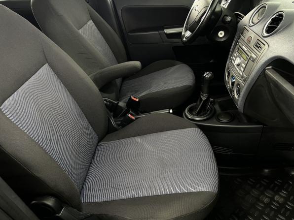 Ford Fusion I Рестайлинг с пробегом 2007 года, цена 550 000 рублей, 204234 км, хэтчбек, Автокод Объявления