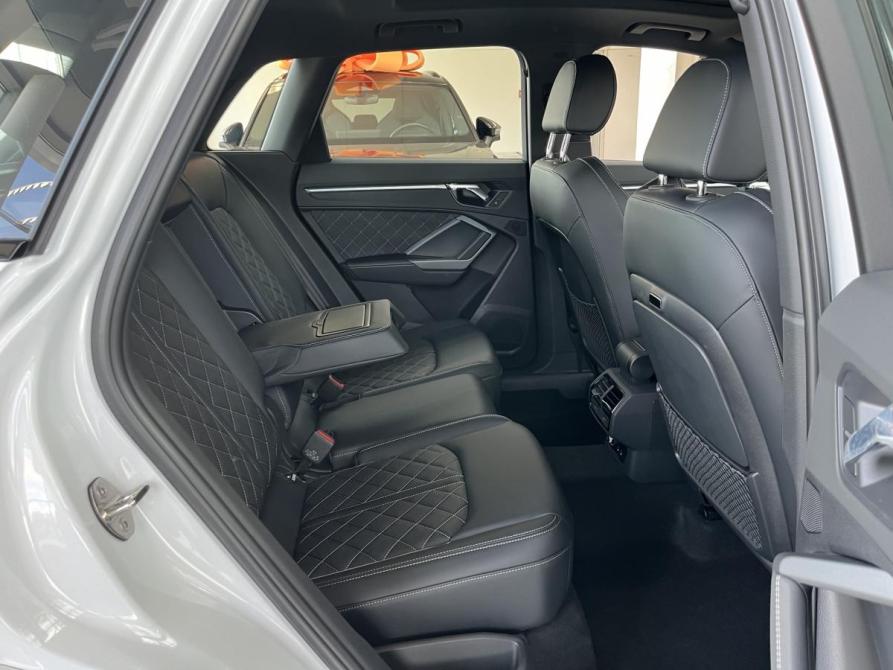 Audi Q3 II (F3) Санкт-Петербург  - изображение 10