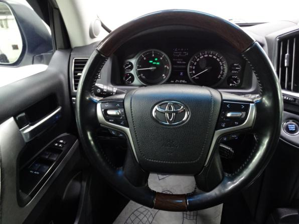 Toyota Land Cruiser 200 Series Рестайлинг 2 с пробегом 2016 года, цена 4 369 000 рублей, 241042 км, внедорожник, Автокод Объявления