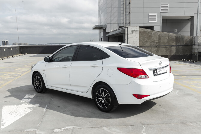 Hyundai Solaris I Рестайлинг с пробегом 2016 года, цена 1 099 000 рублей, 112000 км, седан, Автокод Объявления