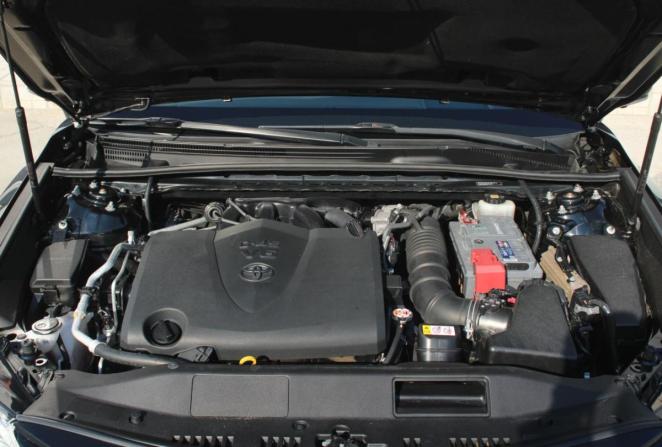 Toyota Camry VII (XV50) Рестайлинг 2 с пробегом 2018 года, цена 2 650 000 рублей, 208160 км, седан, Автокод Объявления