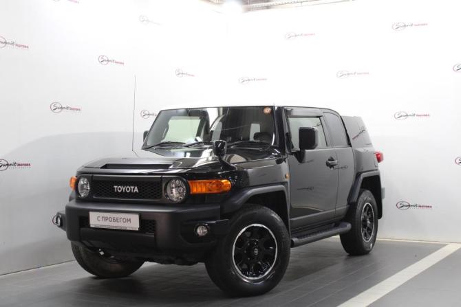 Toyota FJ Cruiser с пробегом 2018 года, цена 4 700 000 рублей, 46728 км, внедорожник, Автокод Объявления