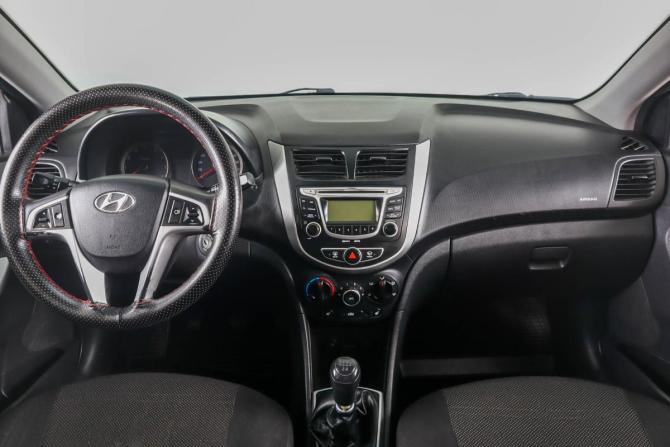 Hyundai Solaris I с пробегом 2011 года, цена 529 000 рублей, 425500 км, хэтчбек, Автокод Объявления