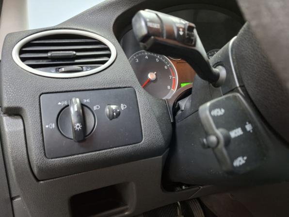 Ford Focus II с пробегом 2006 года, цена 329 000 рублей, 291970 км, седан, Автокод Объявления