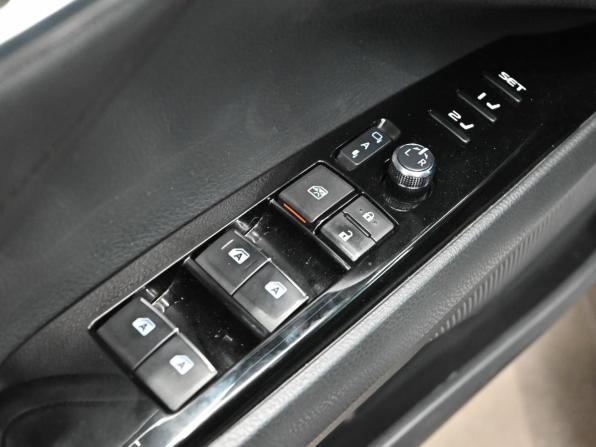 Toyota Camry VIII (XV70) с пробегом 2018 года, цена 2 890 000 рублей, 91386 км, седан, Автокод Объявления