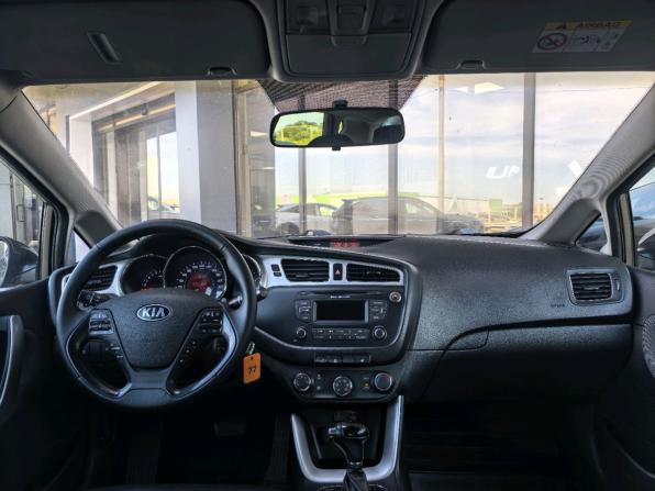 Kia Ceed II с пробегом 2015 года, цена 740 000 рублей, 188308 км, хэтчбек, Автокод Объявления