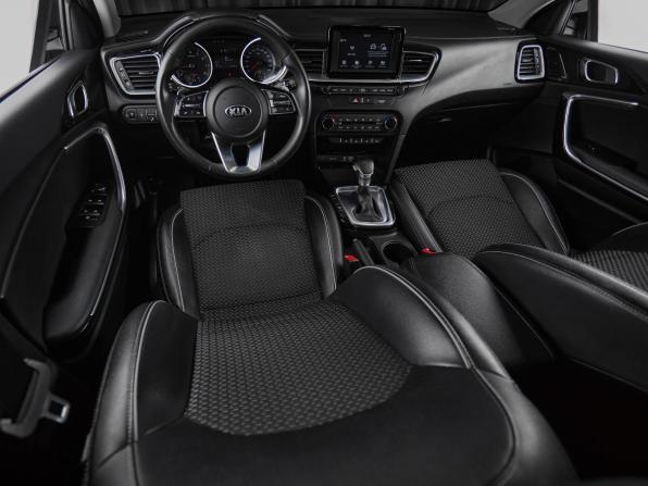 Новый Kia Ceed III 2019 года, цена 1 695 000 рублей, универсал, Автокод Объявления