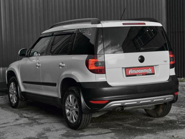 Skoda Yeti I с пробегом 2013 года, цена 800 000 рублей, 192246 км, внедорожник, Автокод Объявления