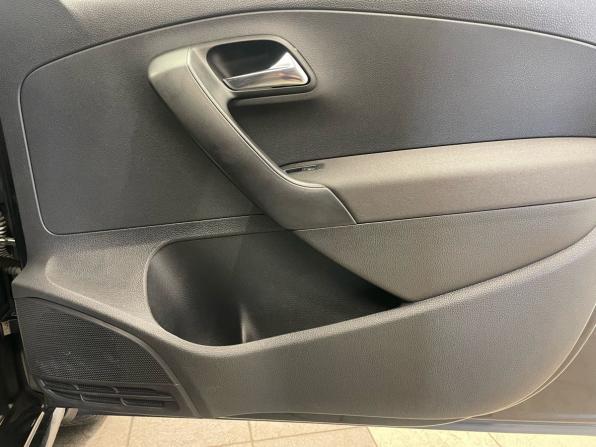 Volkswagen Polo V с пробегом 2012 года, цена 577 000 рублей, 312000 км, седан, Автокод Объявления