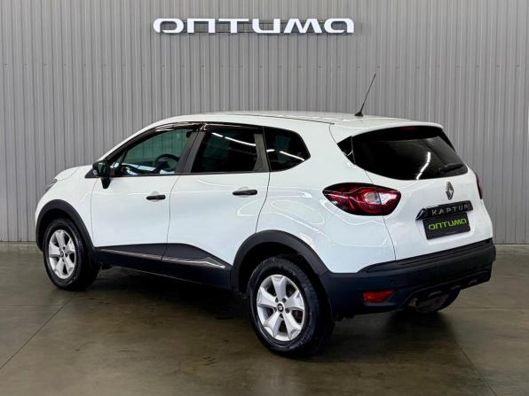 Renault Kaptur I с пробегом 2017 года, цена 1 297 000 рублей, 134323 км, внедорожник, Автокод Объявления
