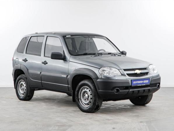 Chevrolet Niva I Рестайлинг с пробегом 2015 года, цена 650 050 рублей, 115407 км, внедорожник, Автокод Объявления
