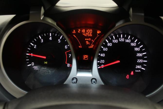 Nissan Juke I с пробегом 2012 года, цена 929 000 рублей, 217943 км, внедорожник, Автокод Объявления