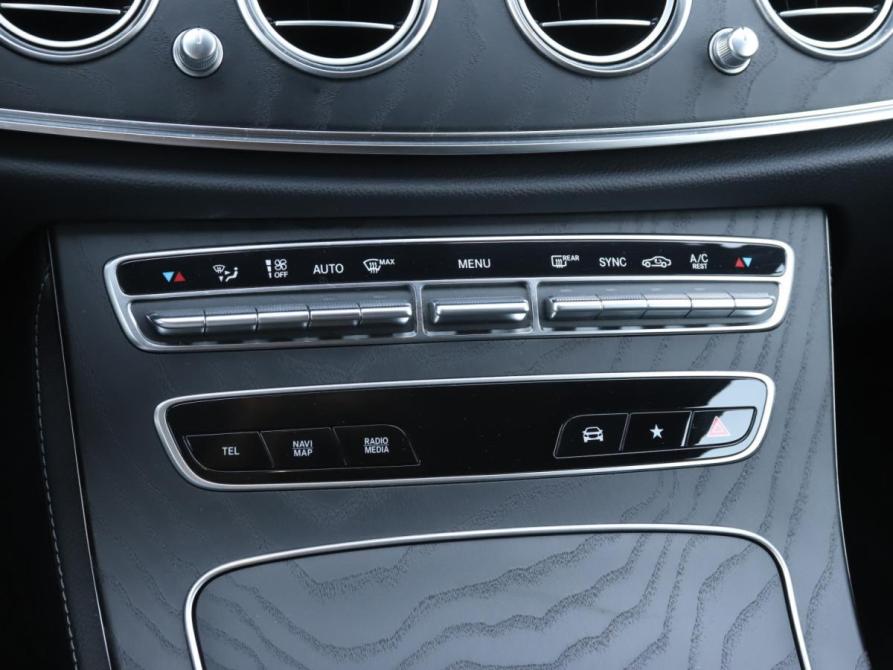 Mercedes-Benz E-Класс V (W213 S213 C238) Рестайлинг Москва  - изображение 19