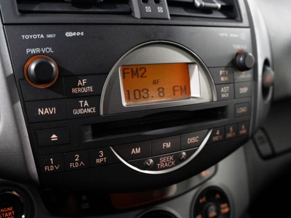 Toyota RAV4 III (XA30) с пробегом 2008 года, цена 1 250 000 рублей, 245939 км, внедорожник, Автокод Объявления