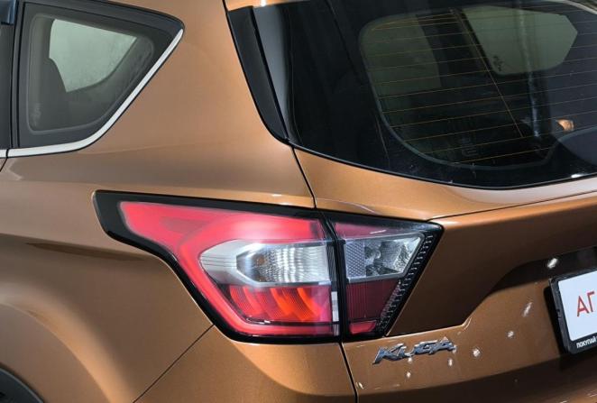 Ford Kuga II Рестайлинг с пробегом 2017 года, цена 1 750 000 рублей, 112215 км, внедорожник, Автокод Объявления