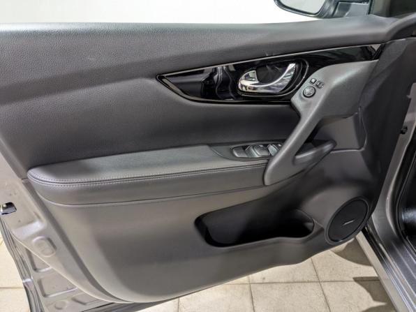 Nissan Qashqai II с пробегом 2018 года, цена 2 140 000 рублей, 97983 км, внедорожник, Автокод Объявления