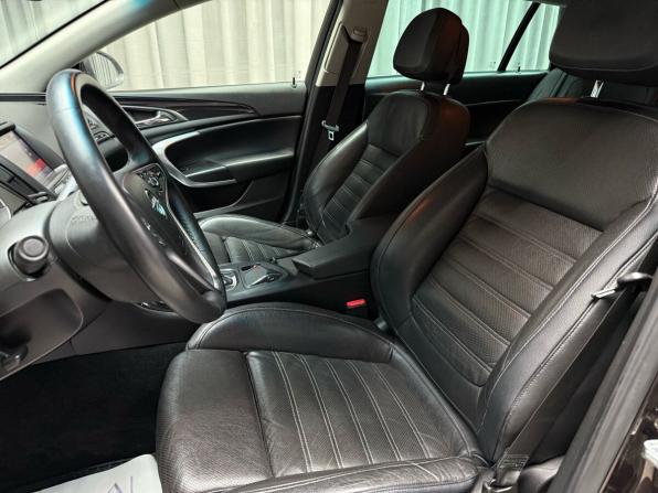 Opel Insignia I Рестайлинг с пробегом 2014 года, цена 1 279 000 рублей, 119499 км, универсал, Автокод Объявления