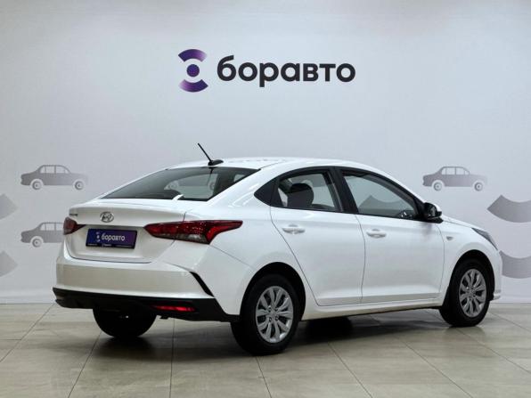 Hyundai Solaris II Рестайлинг с пробегом 2021 года, цена 1 580 000 рублей, 81563 км, седан, Автокод Объявления