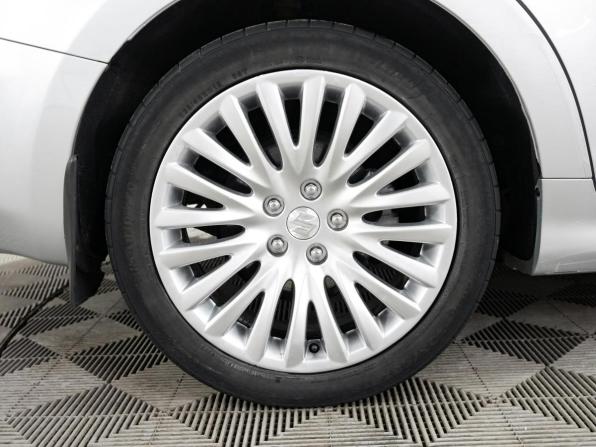 Suzuki Kizashi с пробегом 2011 года, цена 880 000 рублей, 189259 км, седан, Автокод Объявления
