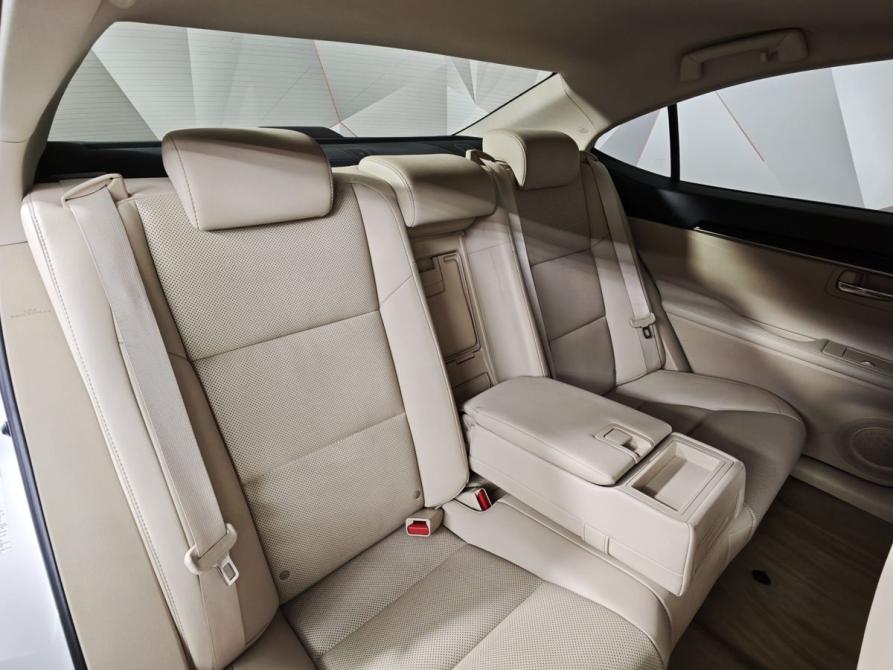 Lexus ES VI Москва  - изображение 16