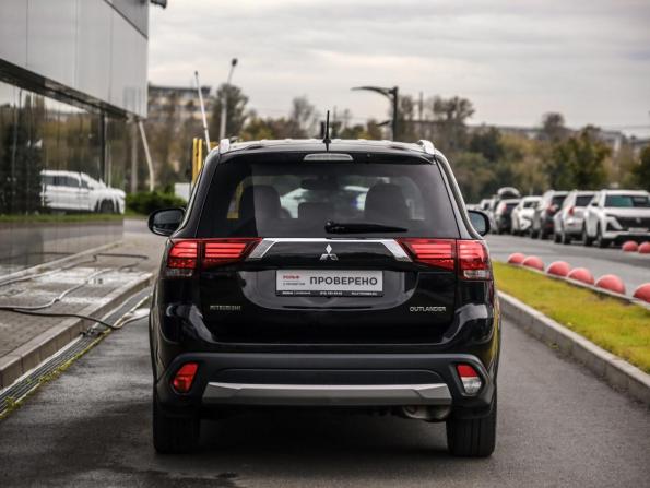 Mitsubishi Outlander III Рестайлинг 2 с пробегом 2016 года, цена 1 969 777 рублей, 108000 км, внедорожник, Автокод Объявления