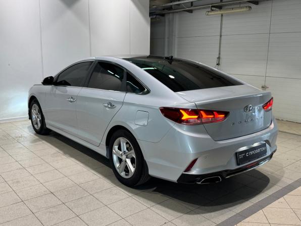 Hyundai Sonata VII (LF) Рестайлинг с пробегом 2018 года, цена 1 840 000 рублей, 89001 км, седан, Автокод Объявления