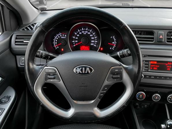 Kia Rio III Рестайлинг с пробегом 2016 года, цена 926 000 рублей, 217756 км, седан, Автокод Объявления