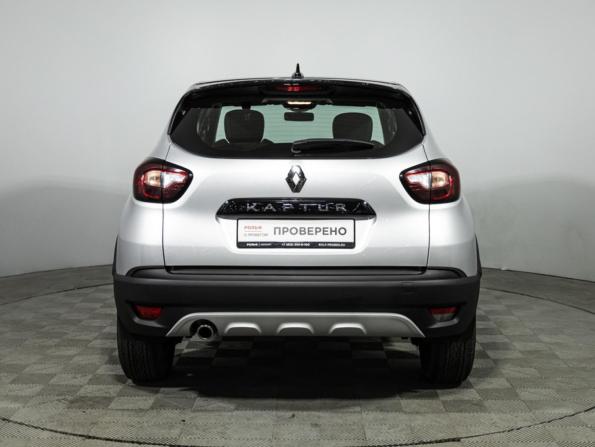 Renault Kaptur I Рестайлинг с пробегом 2021 года, цена 1 579 700 рублей, 52602 км, внедорожник, Автокод Объявления