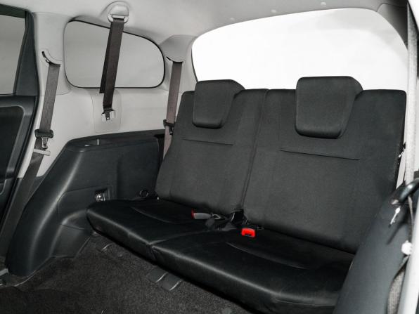 Toyota Wish II Рестайлинг с пробегом 2017 года, цена 1 499 000 рублей, 123565 км, минивэн, Автокод Объявления