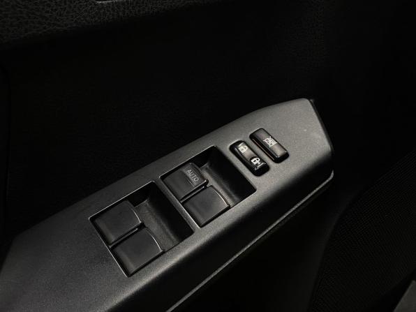 Toyota RAV4 IV (XA40) Рестайлинг с пробегом 2017 года, цена 2 429 000 рублей, 120149 км, внедорожник, Автокод Объявления