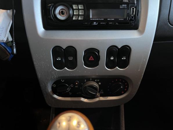 Renault Sandero I с пробегом 2012 года, цена 415 000 рублей, 268312 км, хэтчбек, Автокод Объявления