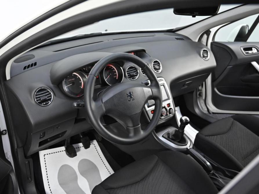 Peugeot 308 I Москва  - изображение 6