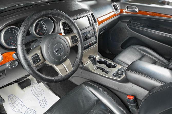 Jeep Grand Cherokee IV (WK2) с пробегом 2012 года, цена 1 679 000 рублей, 282000 км, внедорожник, Автокод Объявления